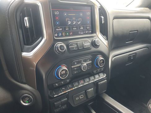 Used 2021 Chevrolet Silverado 1500 High Country image 23