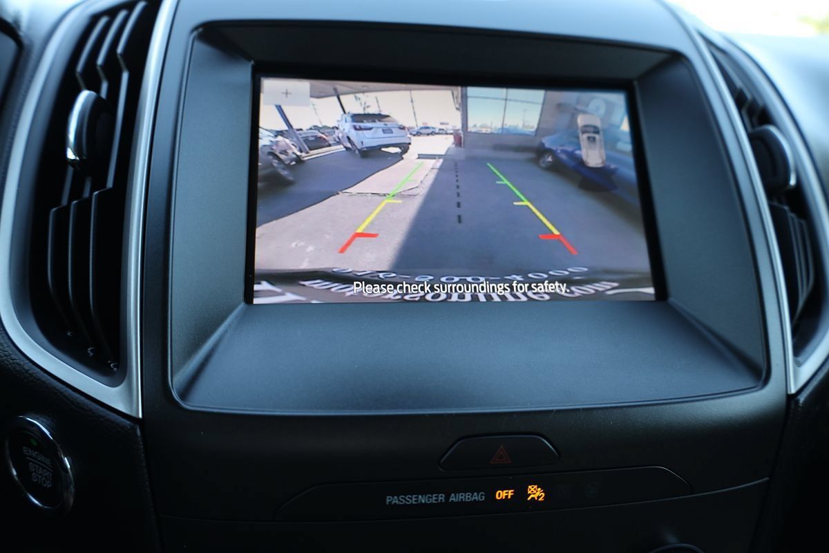 Used 2020 Ford Edge SEL w/ Convenience Package FWD image 28