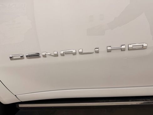 Used 2024 GMC Sierra 3500 Denali w/ Denali Reserve Package image 27