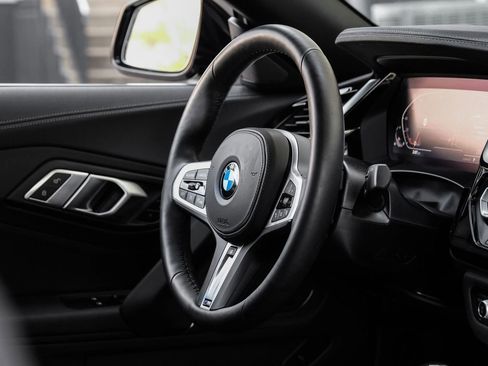 Used 2024 BMW Z4 sDrive30i w/ Convenience Package RWD image 14