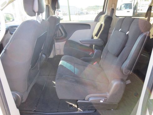 Used 2012 Dodge Grand Caravan SE FWD image 8