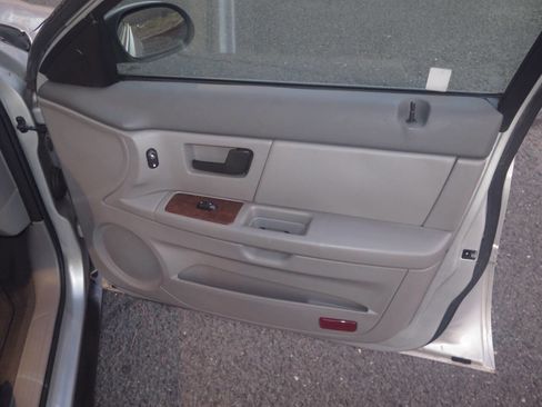 Used 2004 Mercury Sable LS Premium image 19