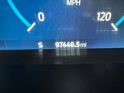 Used 2023 Ford F150 Lariat w/ Trailer Tow Package image 10