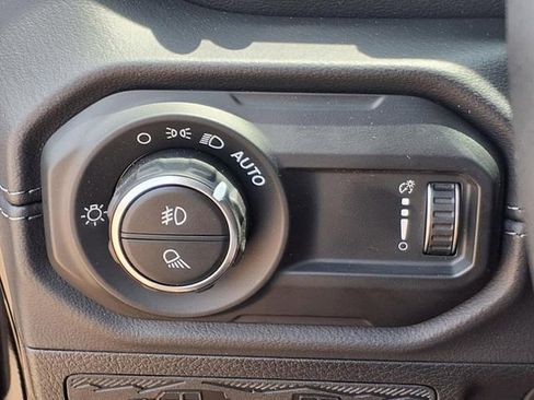 New 2025 Jeep Gladiator Sport image 20