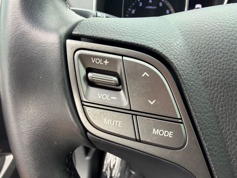 Used 2018 Hyundai Santa Fe Sport 2.0T FWD image 23