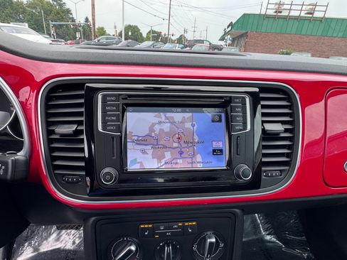 Used 2016 Volkswagen Beetle 1.8T SEL FWD image 25