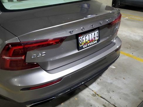 Used 2019 Volvo S60 T6 Inscription image 7