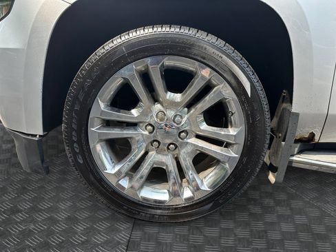 Used 2015 Chevrolet Tahoe LTZ AWD/4WD image 14