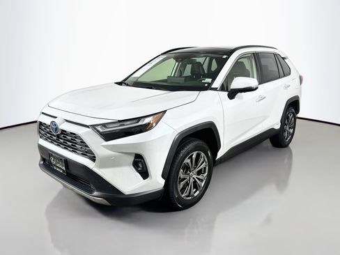 Used 2023 Toyota RAV4 Limited AWD/4WD image 3