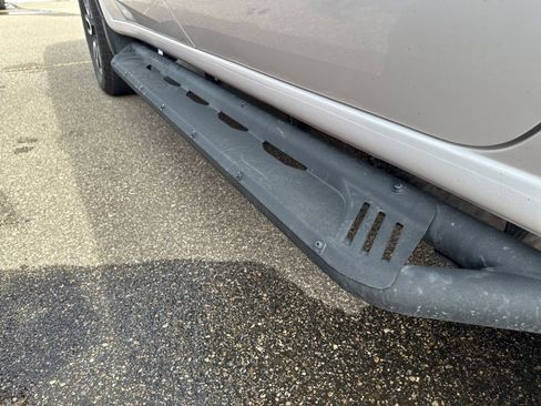 Used 2023 GMC Sierra 1500 AT4 w/ AT4 Premium Package image 18