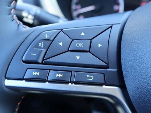 New 2025 Nissan Sentra SR image 10