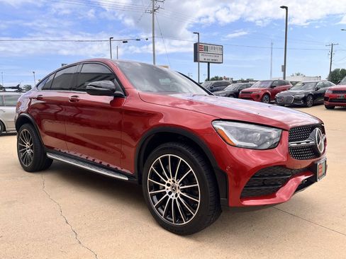 Used 2020 Mercedes-Benz GLC 300 4MATIC Coupe image 6