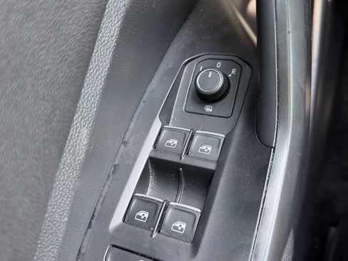 Used 2021 Volkswagen Jetta SE w/ SE Cold Weather Package FWD image 20