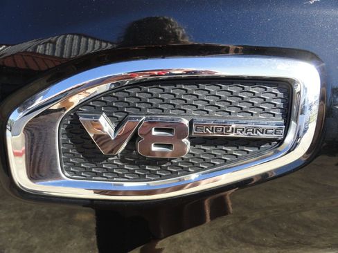 Used 2017 Nissan Titan SV image 29