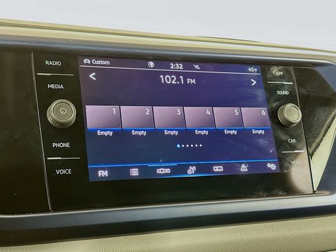 Used 2022 Volkswagen Taos SE image 21