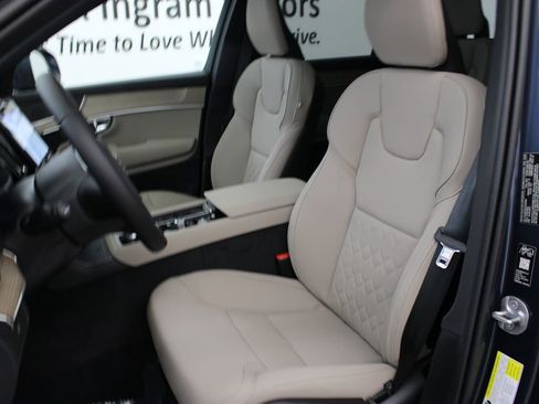 New 2026 Volvo XC90 B6 Plus w/ Protection Package AWD/4WD image 15