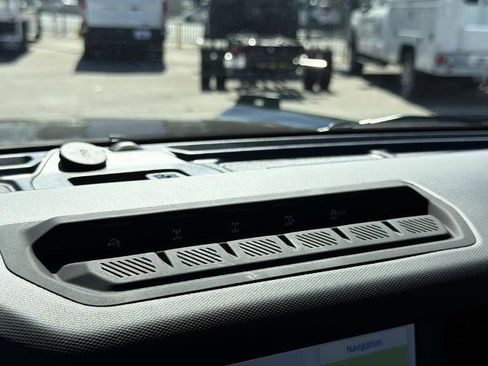 Certified 2025 Ford Bronco Badlands image 27