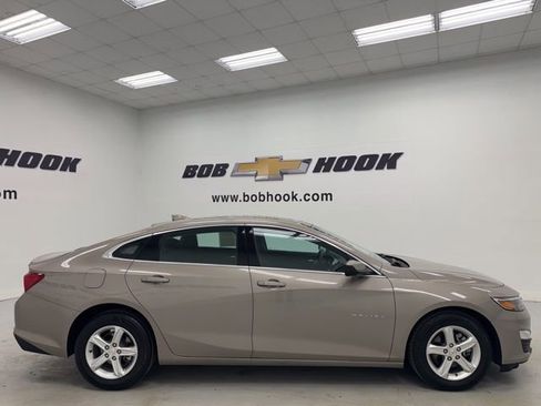 Used 2024 Chevrolet Malibu LT FWD image 4