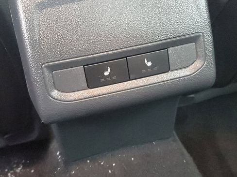 Used 2019 Volkswagen Jetta SEL w/ Cold Weather Package image 28