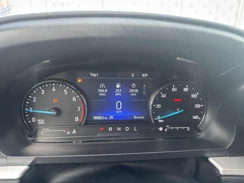 Used 2021 Ford Explorer XLT w/ Equipment Group 202A RWD image 6