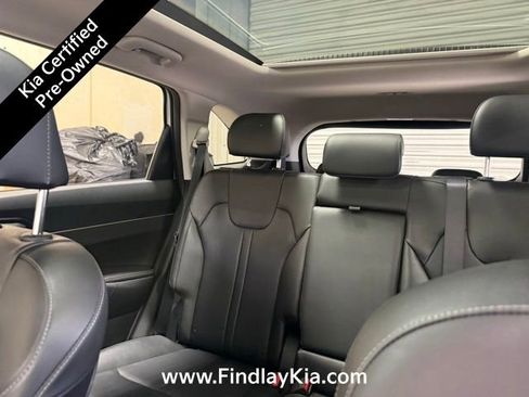 Certified 2022 Kia Sorento S w/ Panoramic Sunroof Package FWD image 18