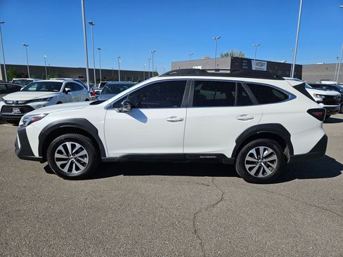 Used 2023 Subaru Outback Premium AWD/4WD image 7