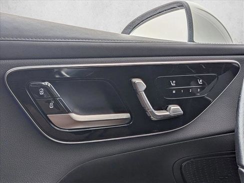 Used 2024 Mercedes-Benz GLC 300 GLC 300 image 14