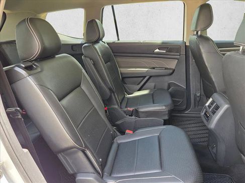 Used 2023 Volkswagen Atlas SEL AWD/4WD image 26