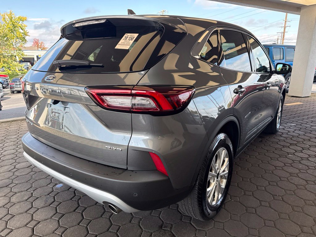 Used 2023 Ford Escape Active w/ Tech Pack #2 AWD/4WD image 6