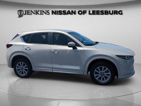 Used 2024 MAZDA CX-5 AWD 2.5 S w/ Select Package image 2