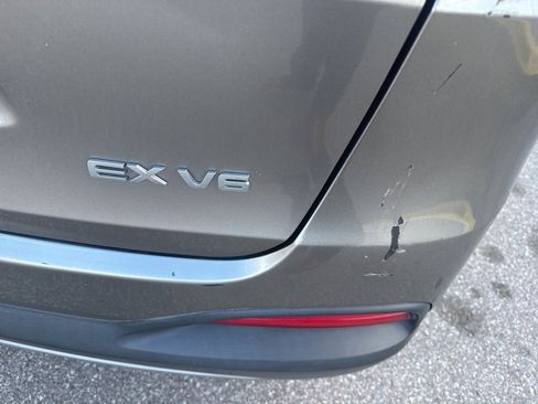 Used 2016 Kia Sorento EX w/ EX Touring Package image 6