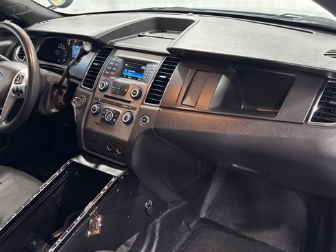 Used 2016 Ford Taurus Police Interceptor FWD image 18