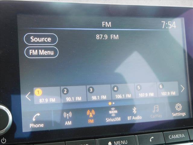 Used 2025 Nissan Altima 2.5 SV FWD image 12