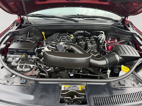 Used 2024 Dodge Durango GT AWD/4WD image 9
