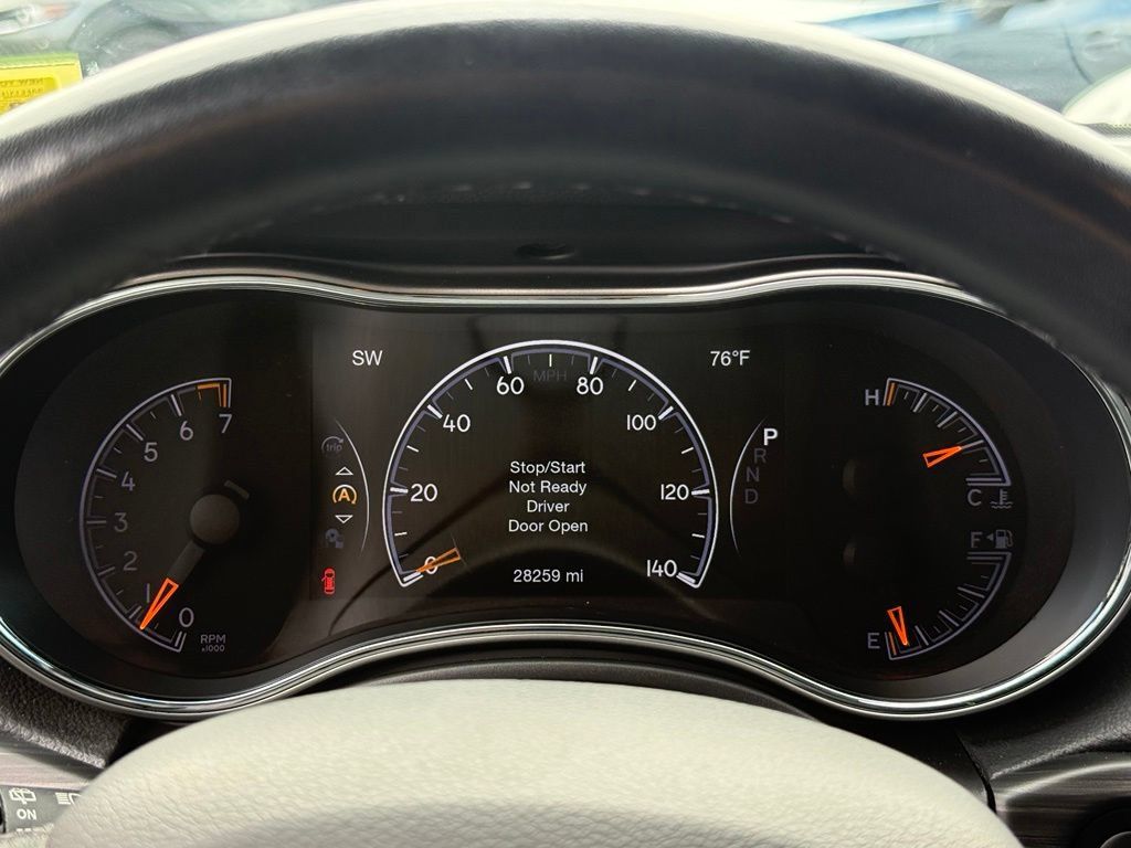 Used 2022 Jeep Grand Cherokee Laredo X AWD/4WD image 13