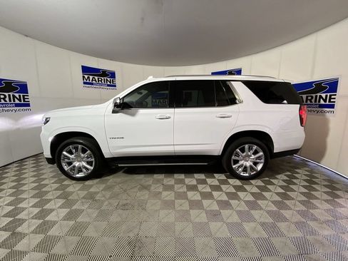 Used 2024 Chevrolet Tahoe Premier w/ Premium Package AWD/4WD image 13
