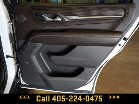 Used 2021 GMC Yukon Denali w/ Denali Ultimate Package AWD/4WD image 23