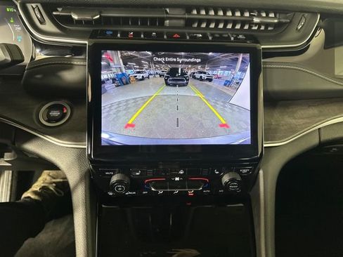 Used 2023 Jeep Grand Cherokee 4WD 4xe image 22