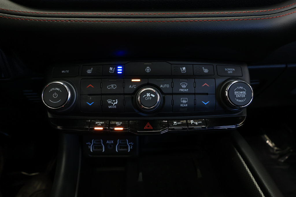 Used 2025 Dodge Durango R/T AWD/4WD image 34