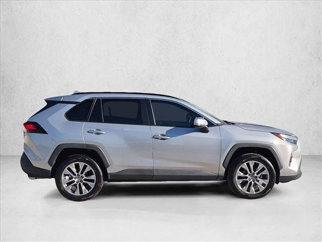 Used 2023 Toyota RAV4 XLE Premium FWD image 4
