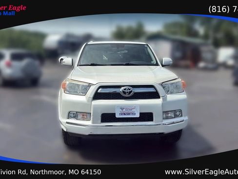 Used 2011 Toyota 4Runner Limited w/ Convenience Pkg AWD/4WD image 8