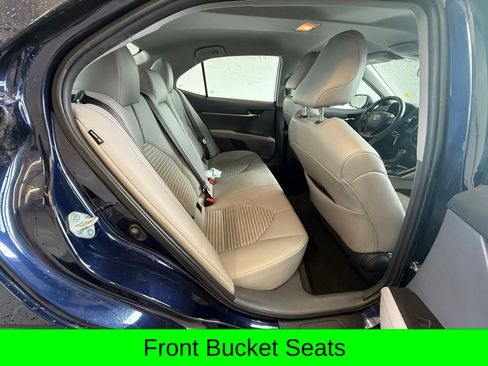 Used 2022 Toyota Camry SE FWD image 13