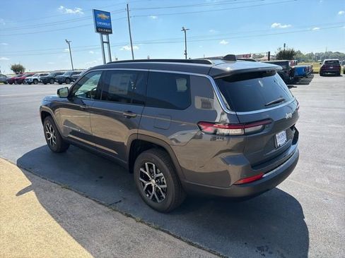 New 2025 Jeep Grand Cherokee L Limited w/ Luxury Tech Group II image 26