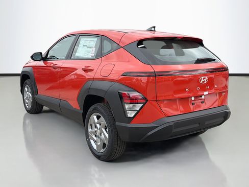 New 2026 Hyundai Kona SE image 5