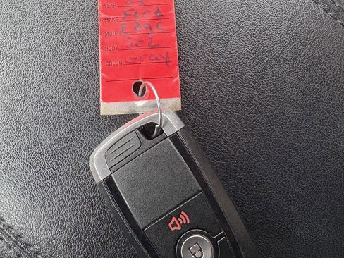 Used 2022 Ford Edge SEL AWD/4WD image 26