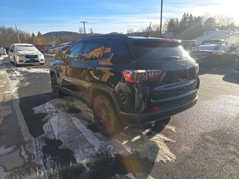 New 2026 Jeep Compass Latitude image 4