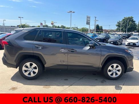 Certified 2024 Toyota RAV4 LE AWD/4WD image 4