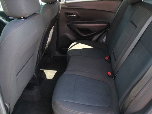 Used 2020 Chevrolet Trax LS w/ Tint and Cruise Package FWD image 27