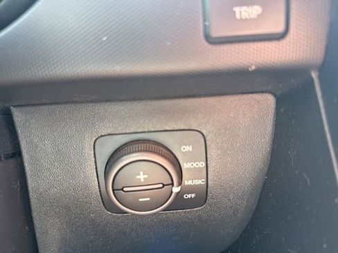 Used 2010 Kia Soul + w/ Denim Special Edition Pkg FWD image 18