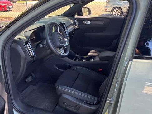 Used 2023 Volvo XC40 Recharge Plus w/ Protection Package Premier AWD/4WD image 4